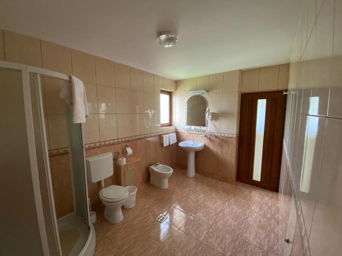 Villa Pescarus Costinesti Exteriör bild